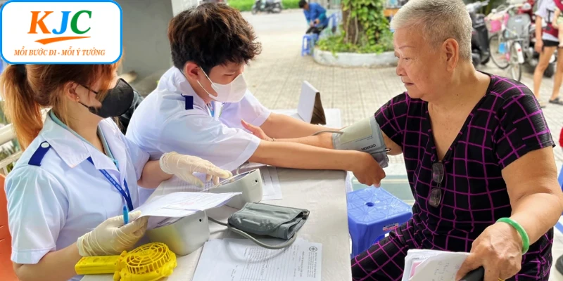 Các hoạt động trong chương trình lan toả yêu thương tại trung tâm dưỡng lão TP Cần Thơ